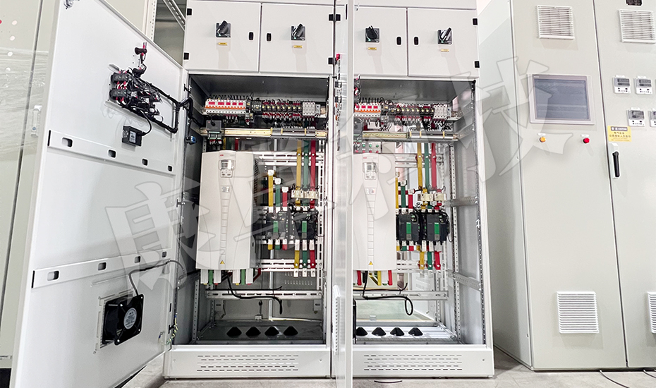 中國(guó)能源建設(shè)集團(tuán)江陰利港2&times;100萬千瓦機(jī)組擴(kuò)建項(xiàng)目變頻控制柜